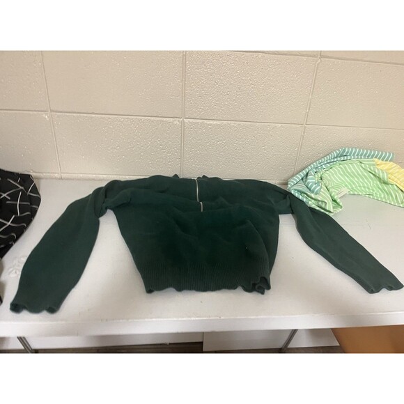 MONROW Turtleneck Green With Partial Zip - Picture 1 of 3